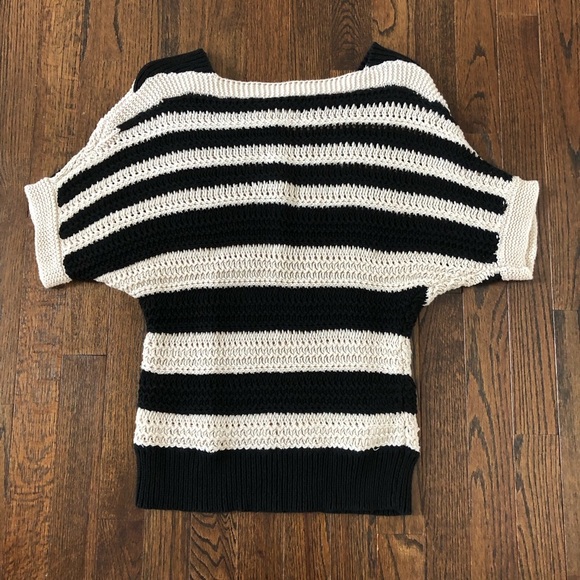 Ann Taylor LOFT Women’s S Black/Cream Open-Stitch Knit Short-Sleeve Sweater EUC! - Picture 1 of 10